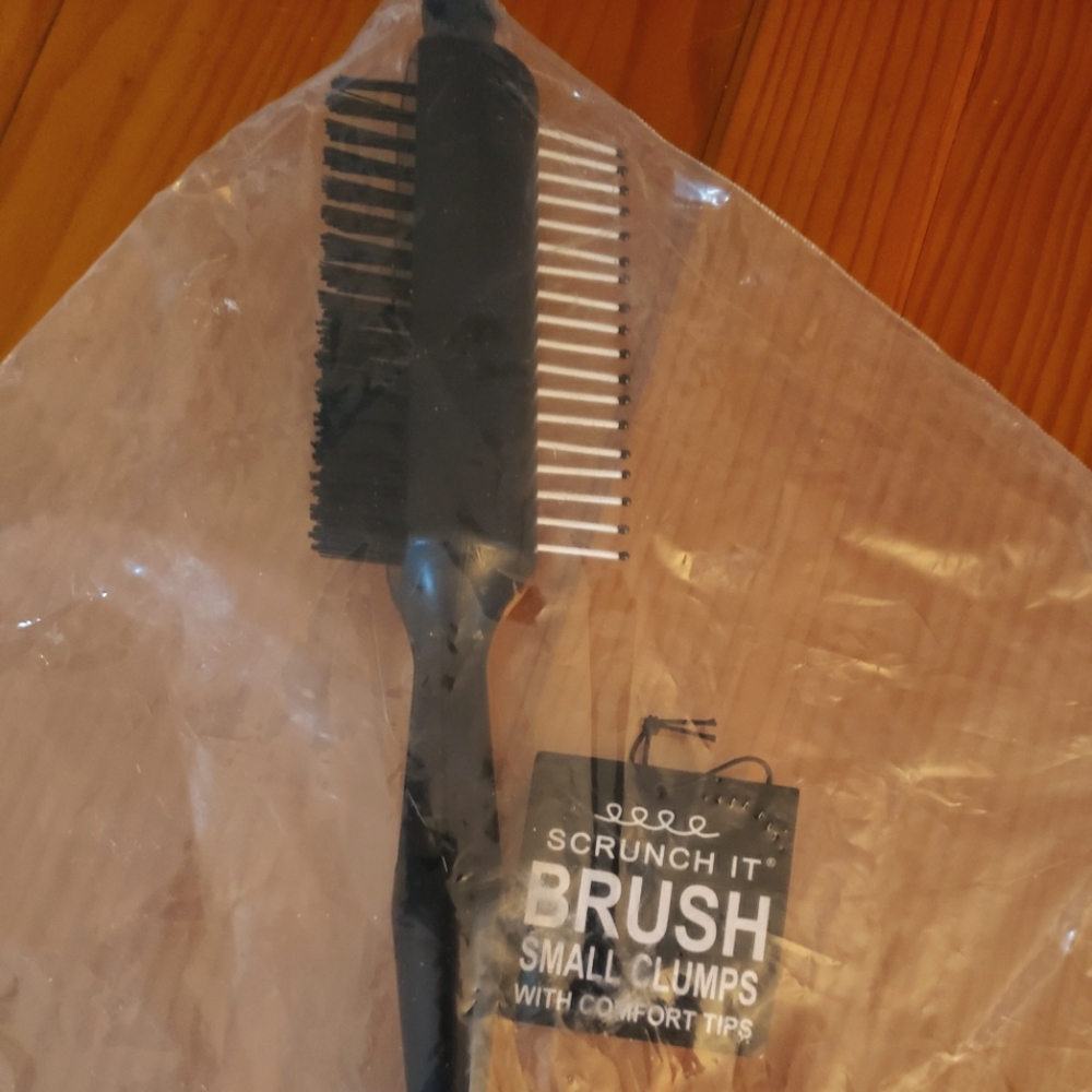 Scrunch It brush New for small clumps.  Comfort tips